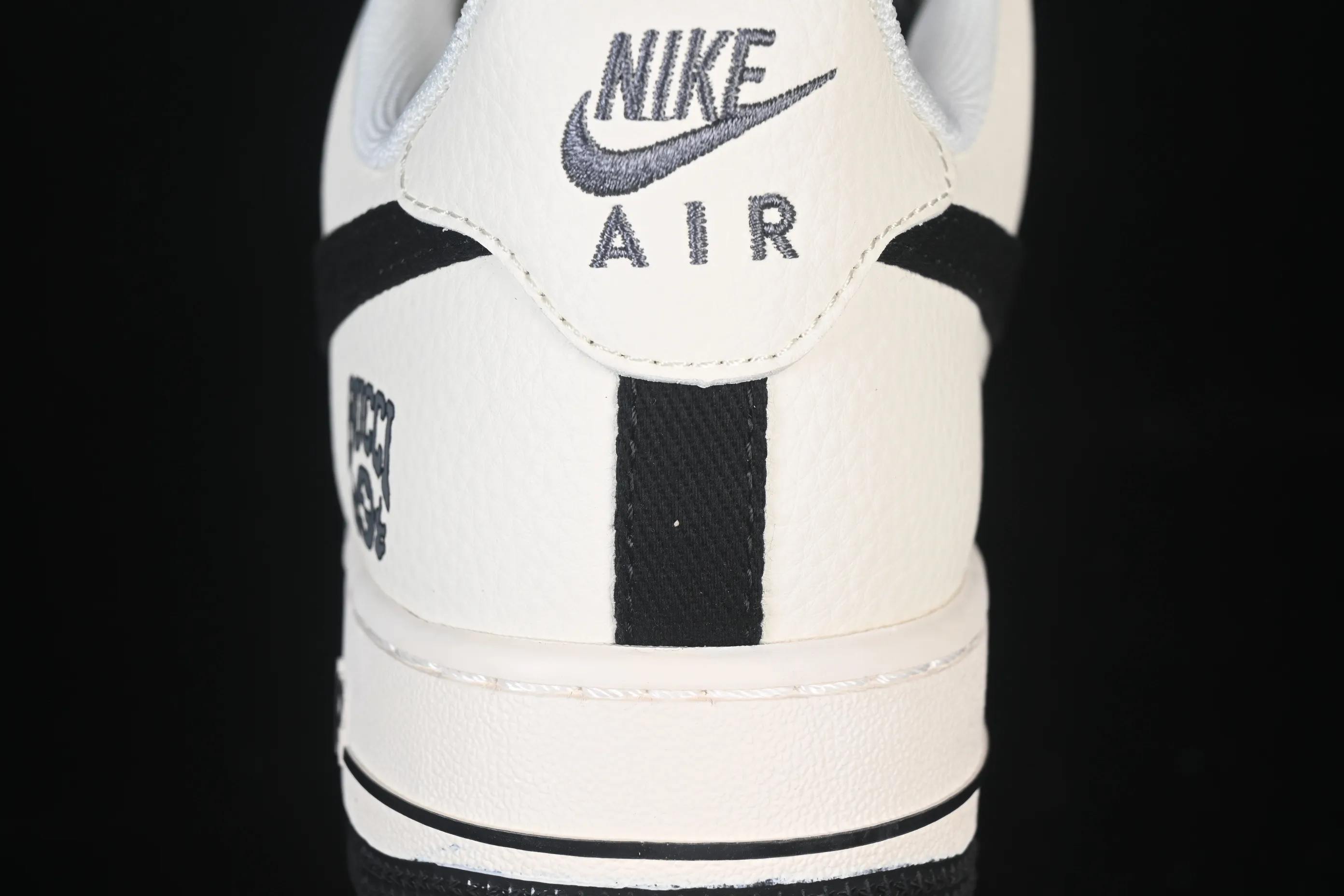 All categories Nk Air Force 1 Air Force series Nk Air Force 1 Low Air Force low-top Nike Air Force 1'07 Low Gucci co-branded off-white black canvas hook Air Force 1 low-top casual sneakers XD2588-605